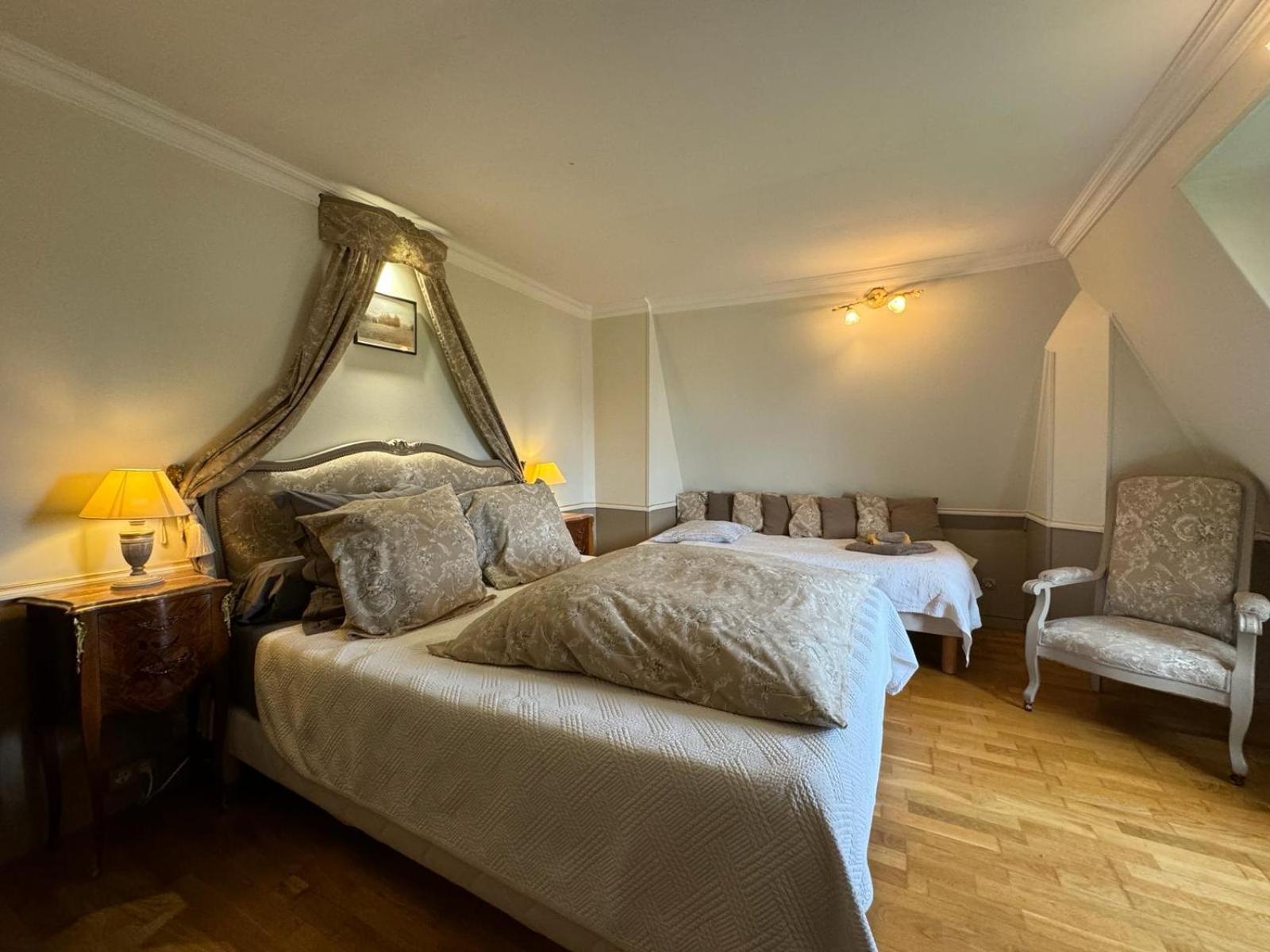 Domaine De L'Orangerie Du Chateau De Motteville Chambres D'Hotes Bagian luar foto